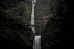 MULTNOMAH FALLS